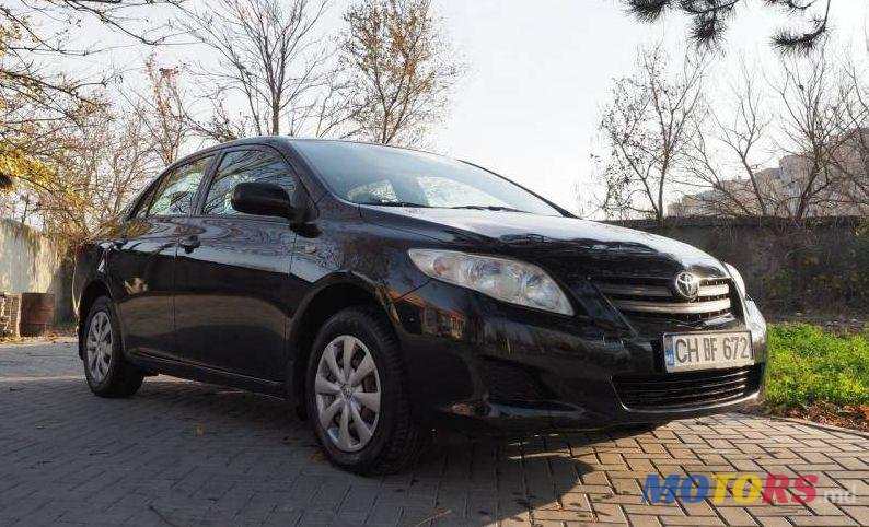 2010' Toyota Corolla photo #2