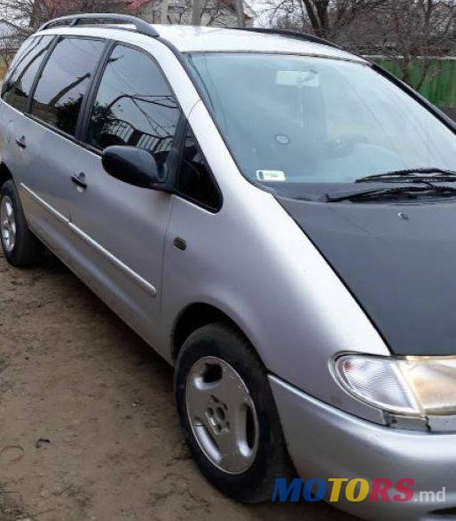 1999' Volkswagen Sharan photo #1
