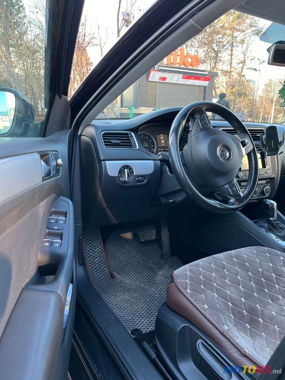 2013' Volkswagen Jetta photo #6