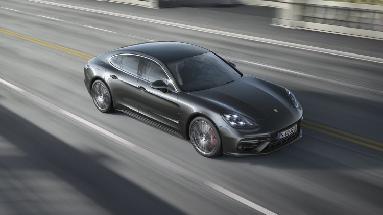 How the Autoblog staff would configure the 2017 Porsche Panamera