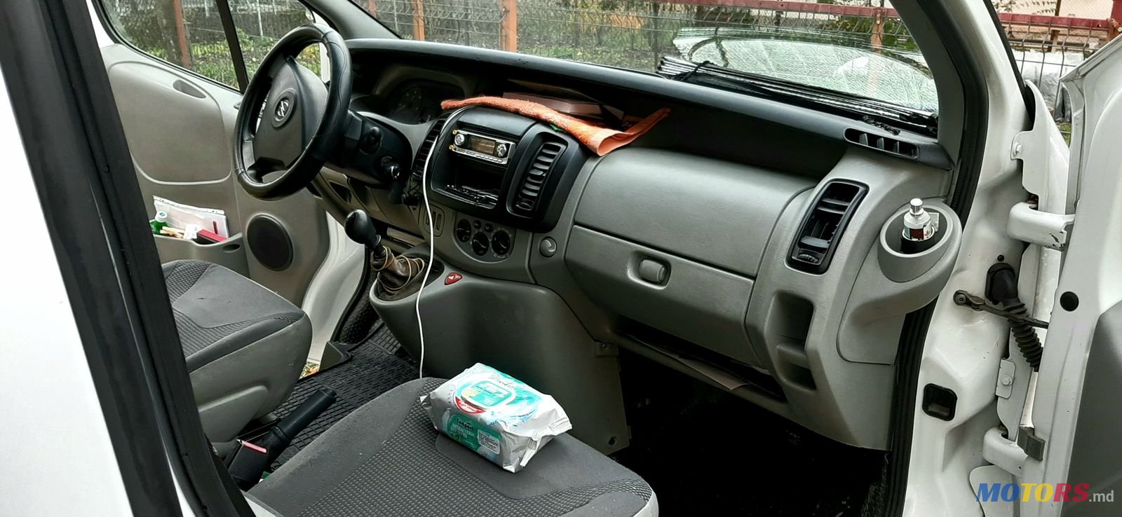 2009' Opel Vivaro L2 H1  2009   2.5 CDTI 107KW photo #1