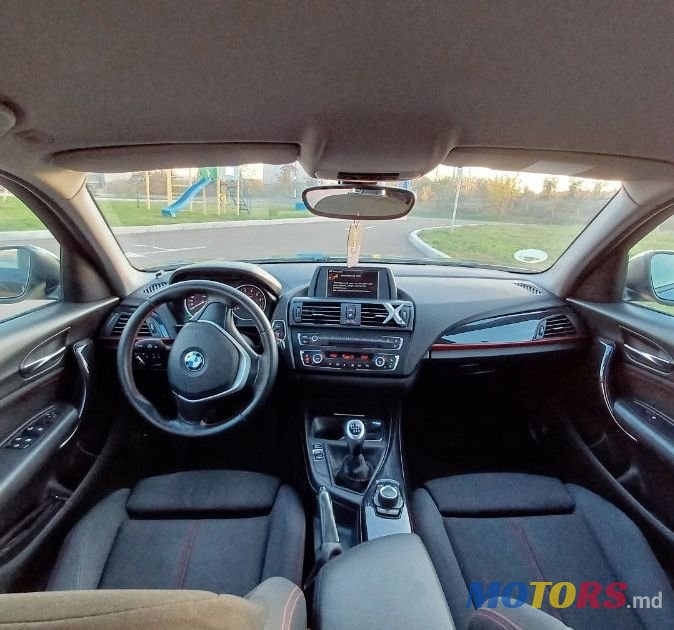 2012' BMW 1 Series photo #2
