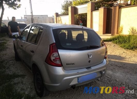 2010' Dacia Sandero photo #1