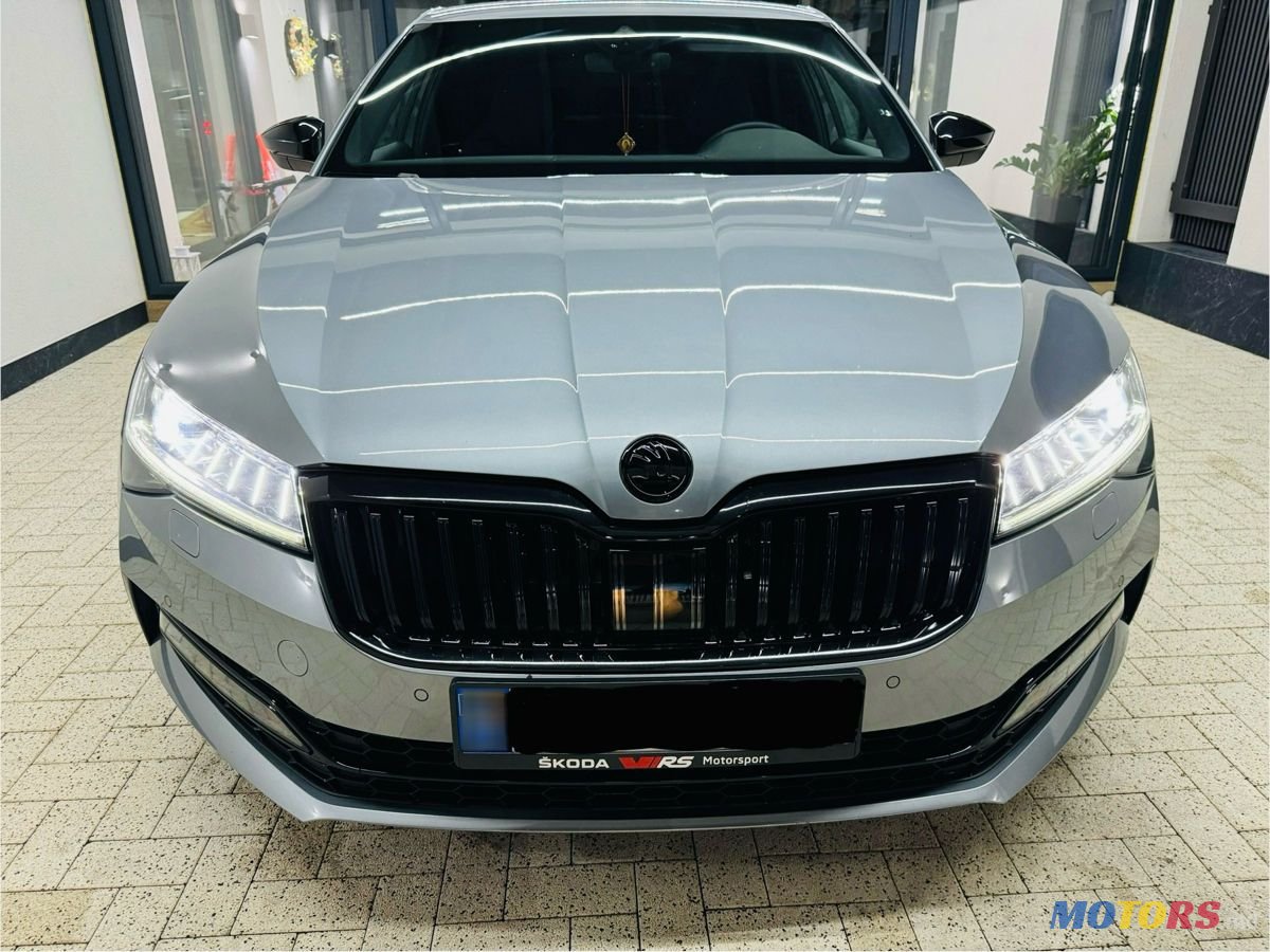 2020' Skoda Superb photo #2