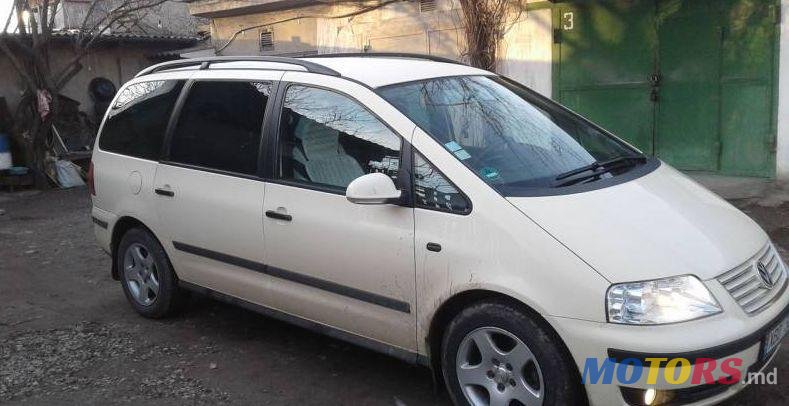 2008' Volkswagen Sharan photo #1