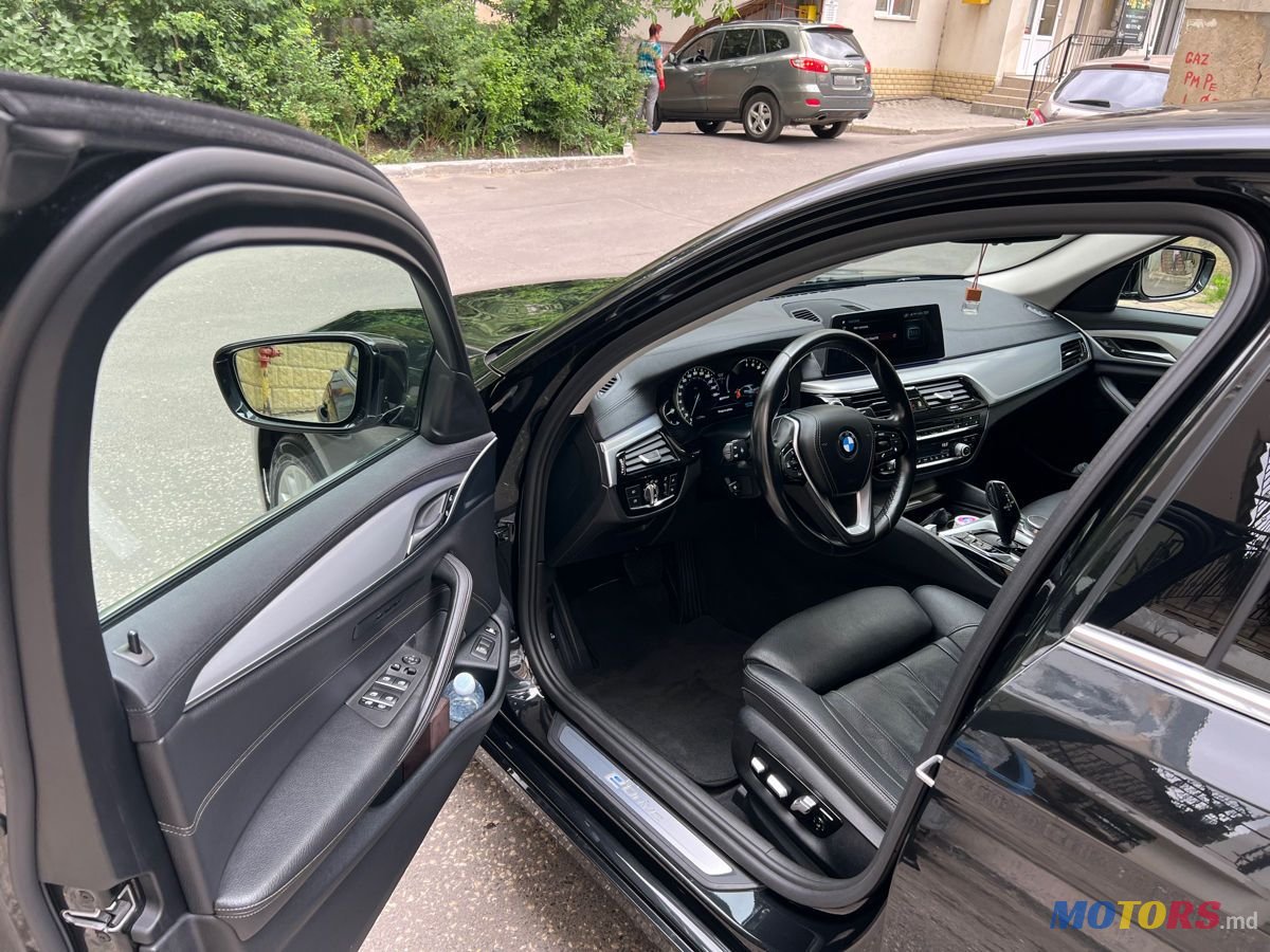 2017' BMW 5 Series photo #3