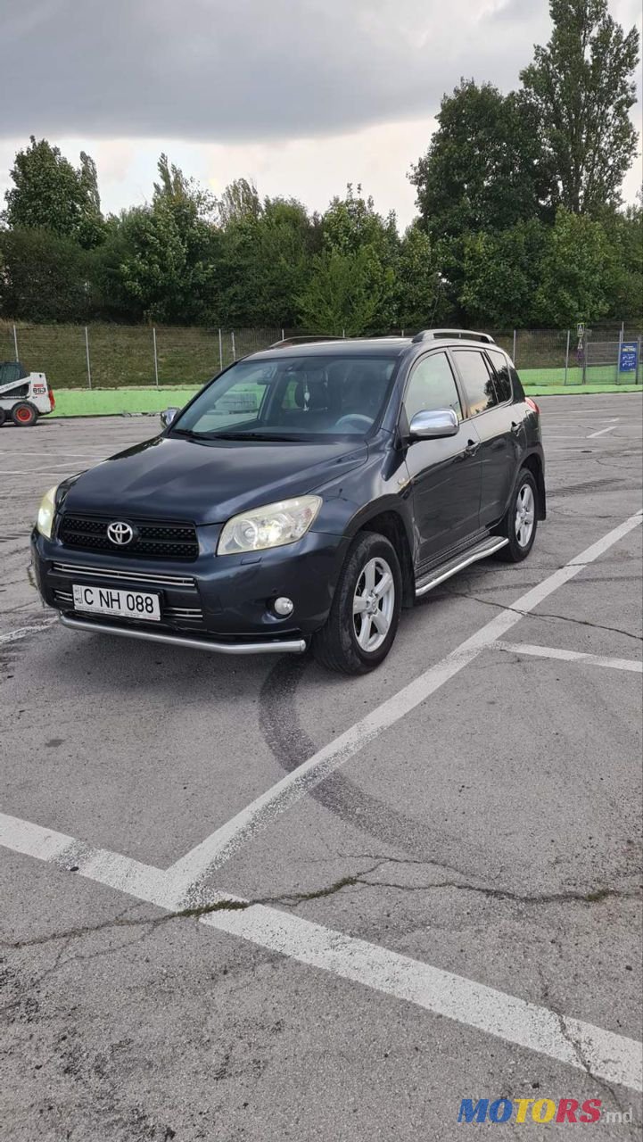 2006' Toyota RAV4 photo #3