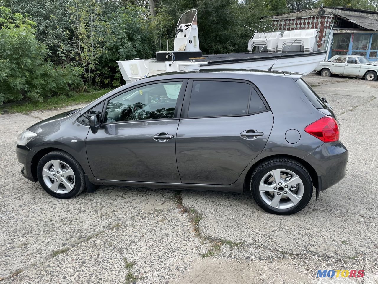 2007' Toyota Auris photo #5