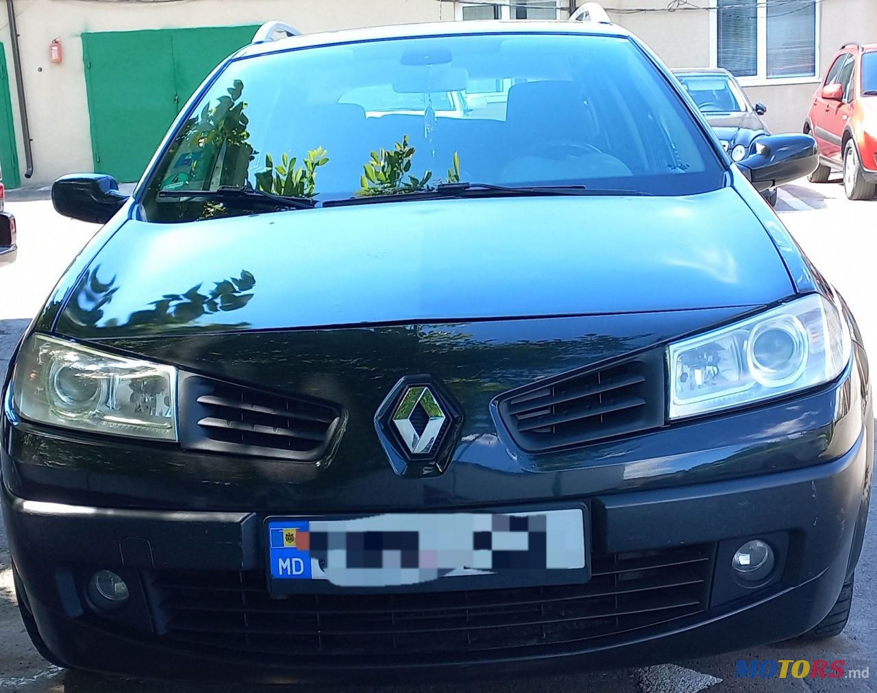 2008' Renault Megane photo #5