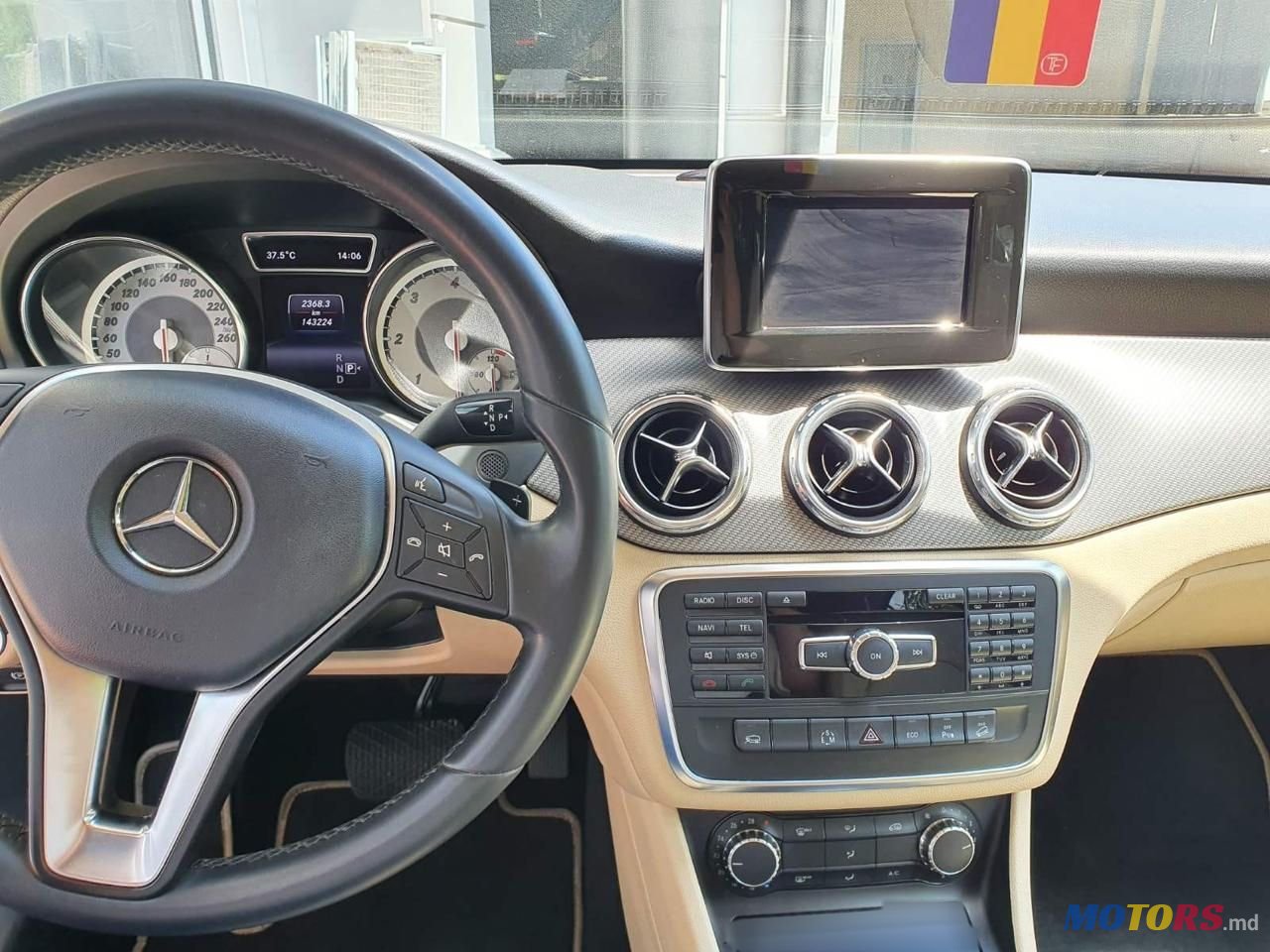 2014' Mercedes-Benz GLA photo #5