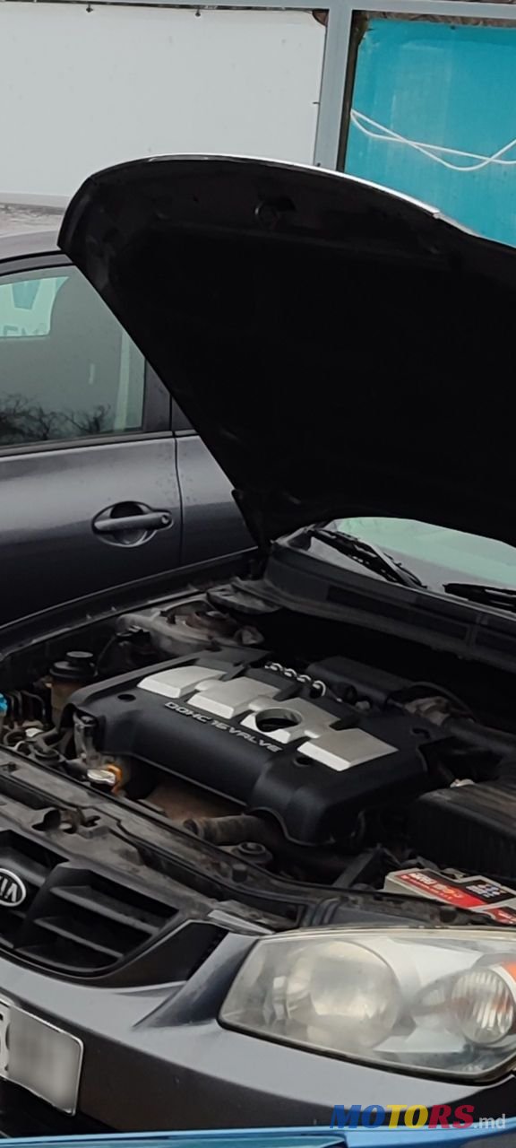 2004' Kia Cerato photo #1