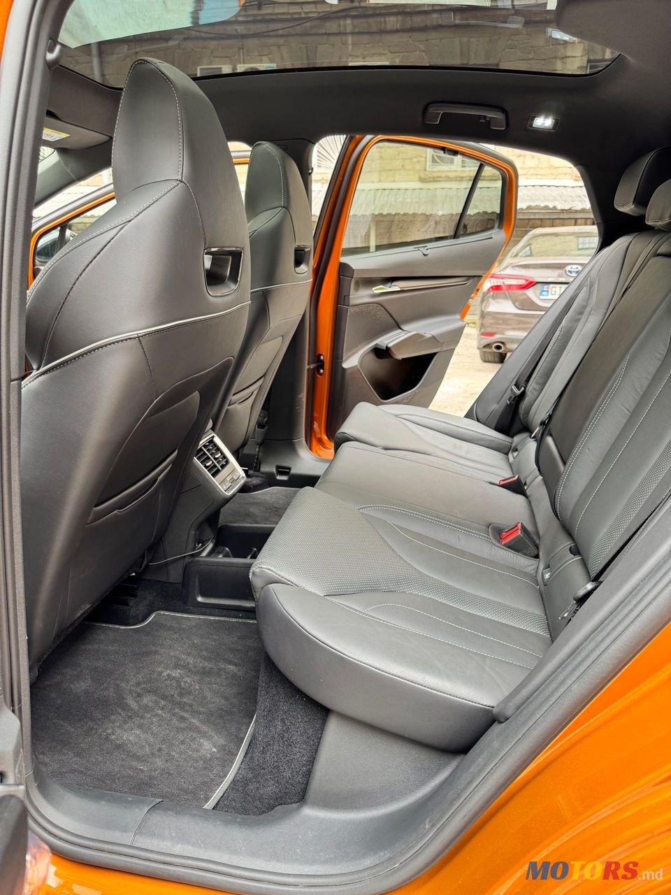 2023' Skoda Enyaq Coupe photo #6