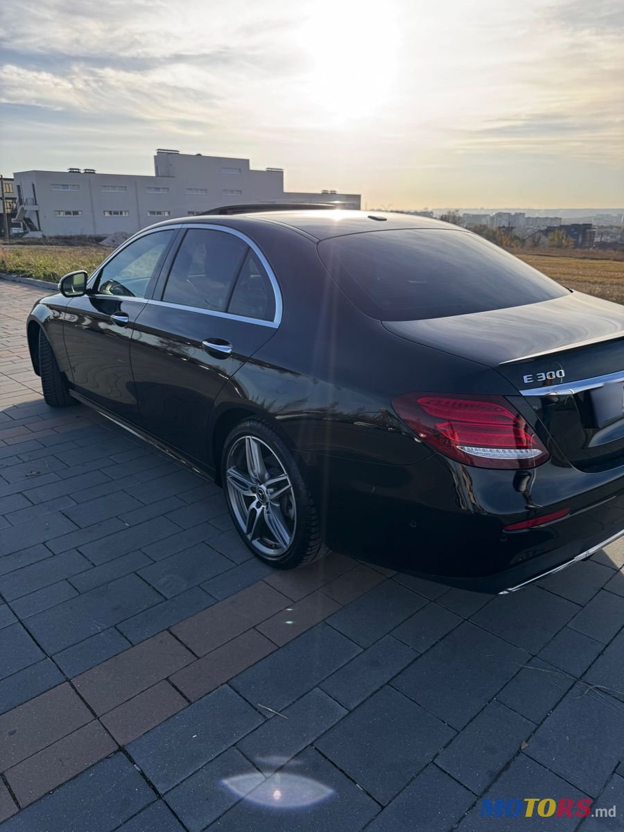 2018' Mercedes-Benz E-Class photo #2