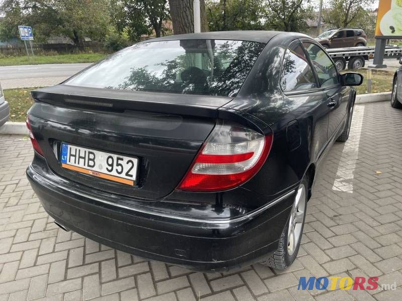 2004' Mercedes-Benz C photo #5