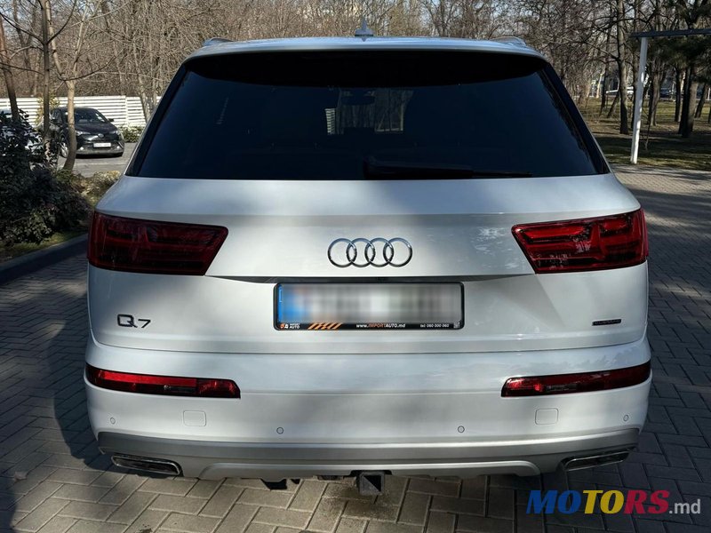 2018' Audi Q7 photo #6