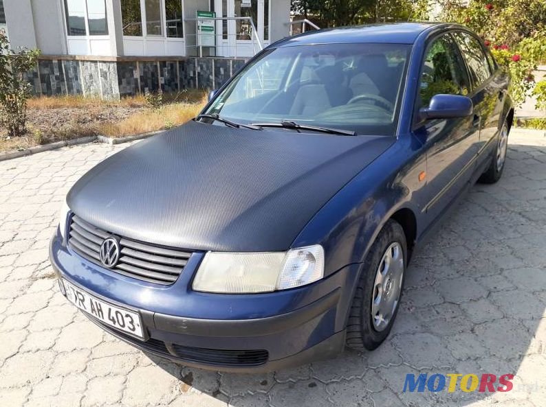 1998' Volkswagen Passat photo #1
