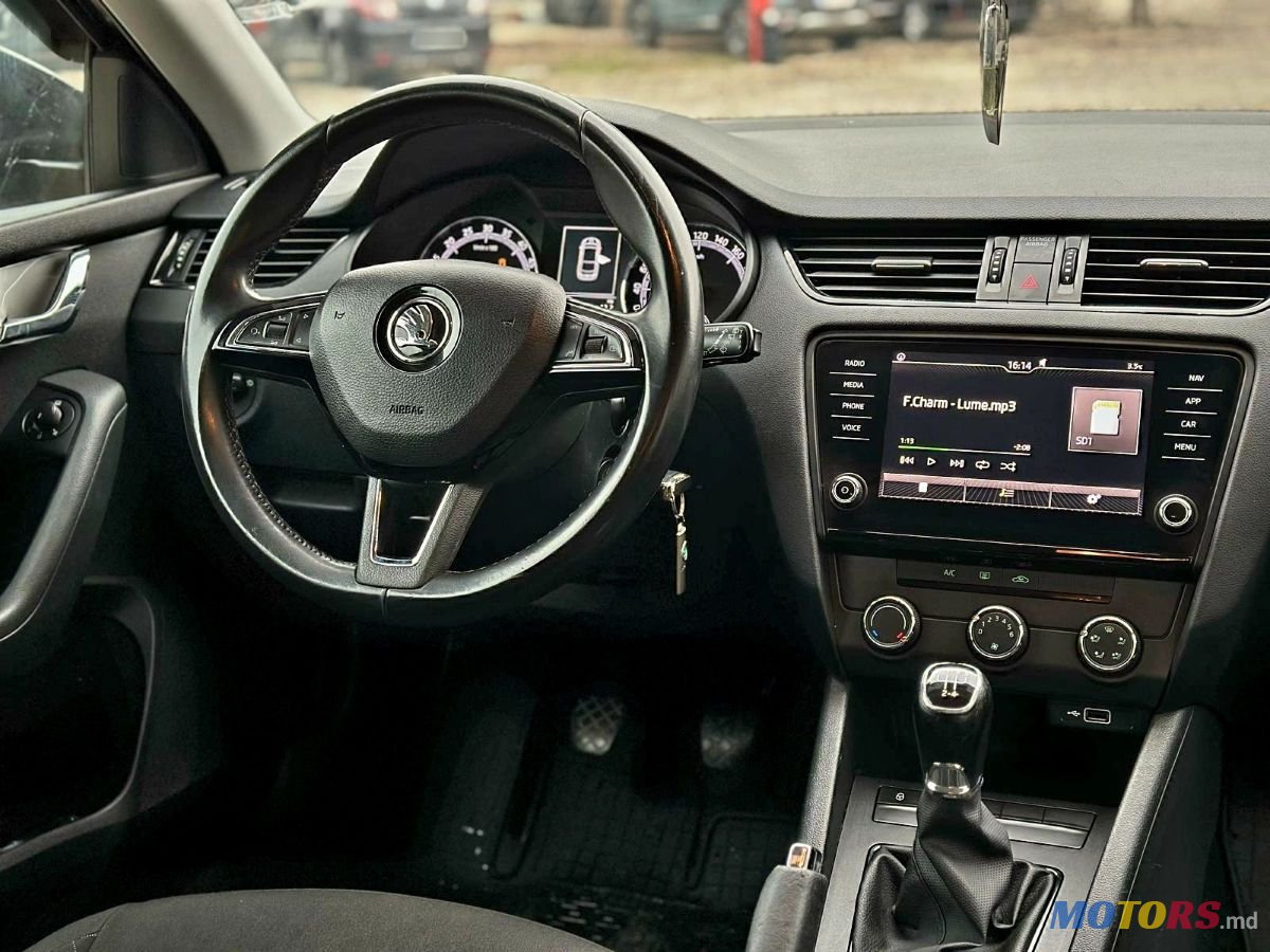 2018' Skoda Octavia photo #6