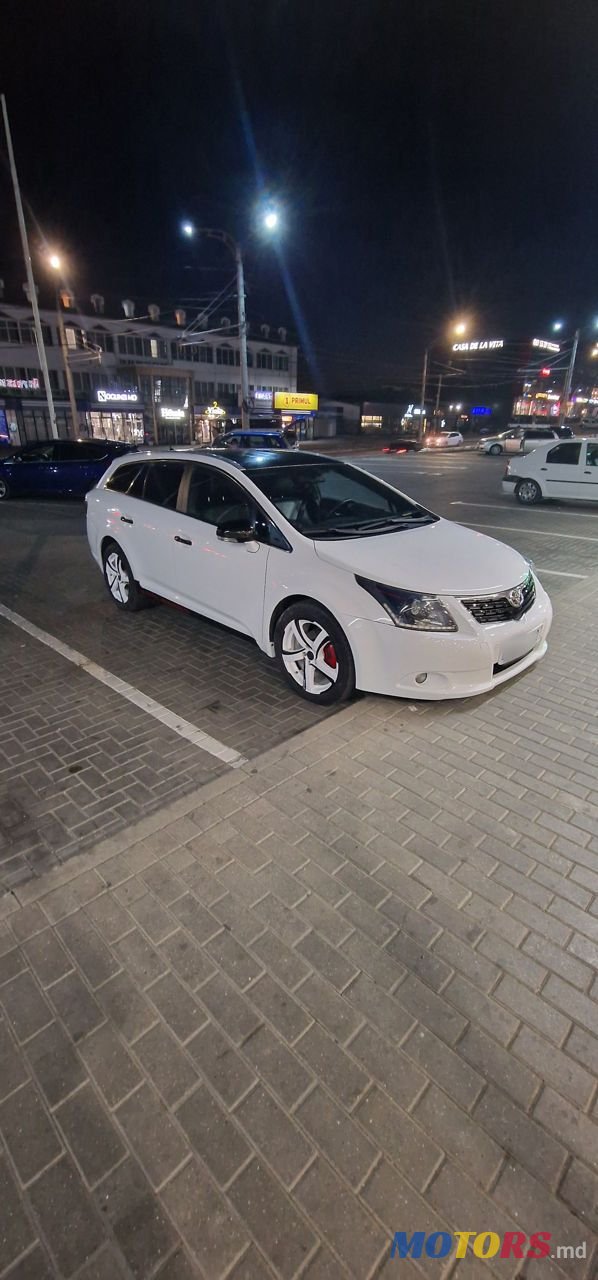 2011' Toyota Avensis photo #4