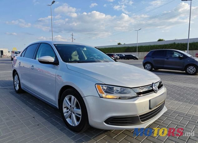 2012' Volkswagen Jetta photo #2