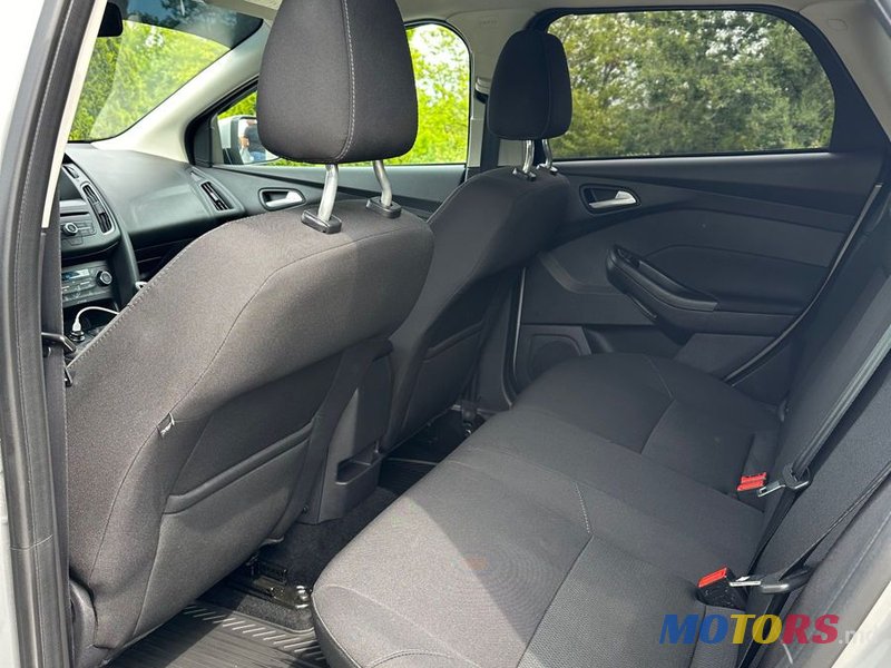 2015' Ford Focus photo #5