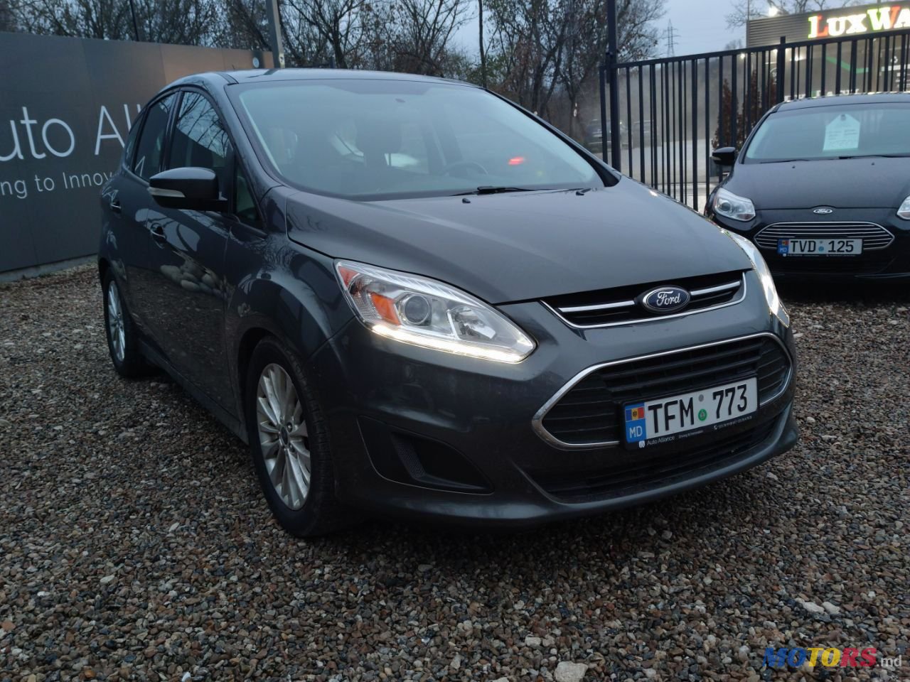 2017' Ford C-MAX photo #1