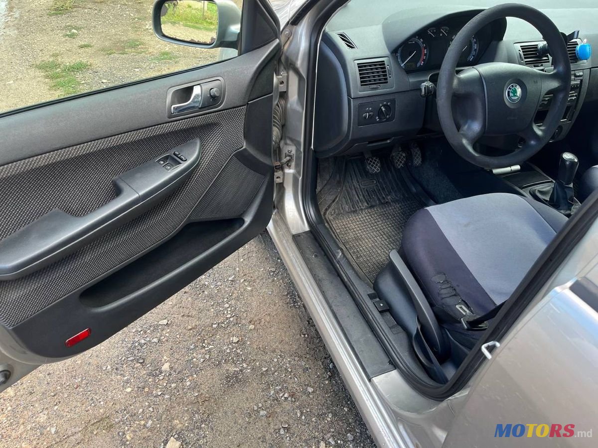 2007' Skoda Fabia photo #3