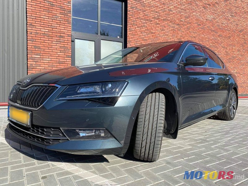 2017' Skoda Superb photo #3