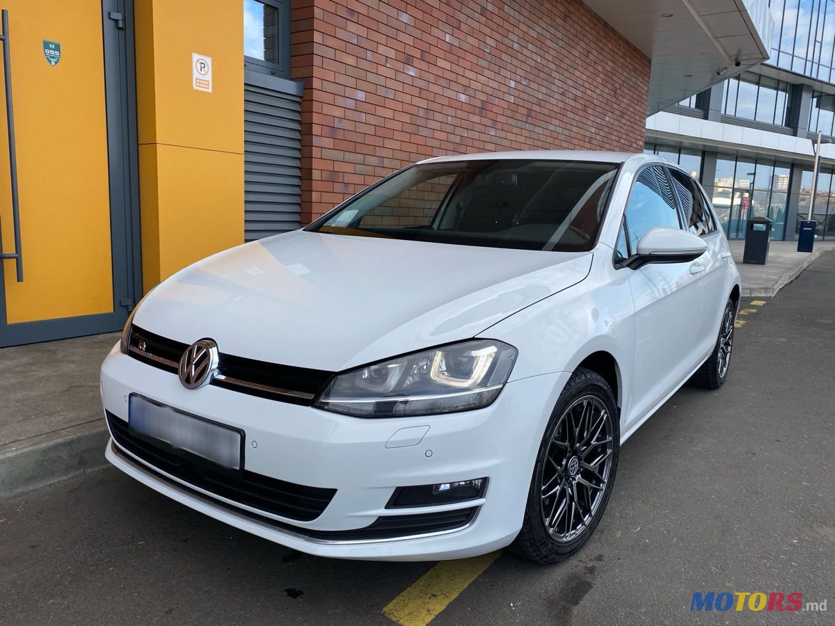 2015' Volkswagen Golf photo #1