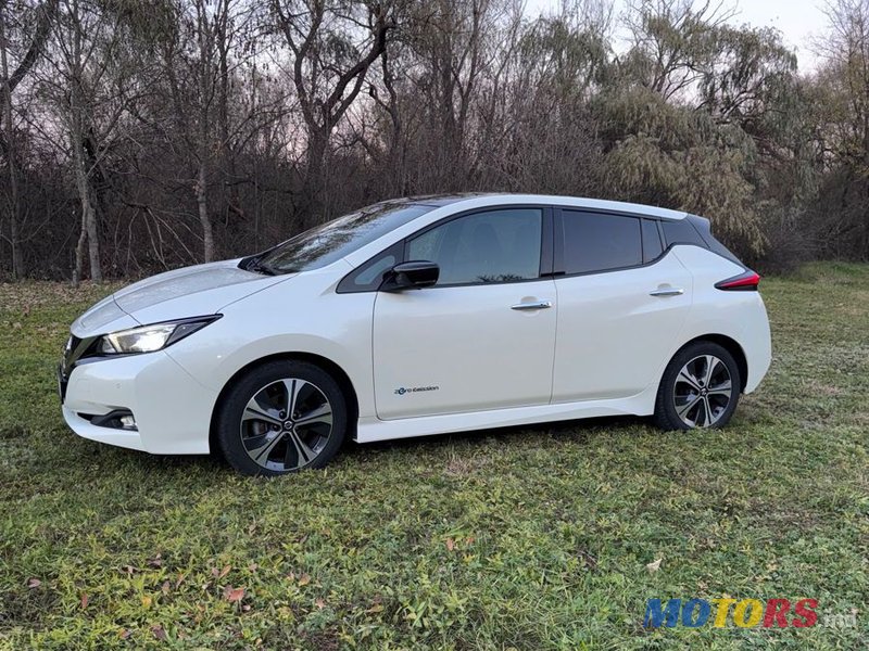 2019' Nissan Leaf photo #2