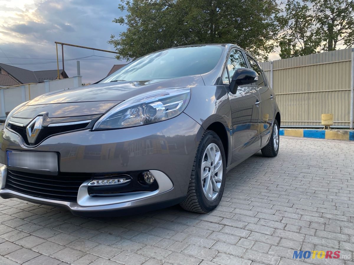 2015' Renault Scenic photo #4