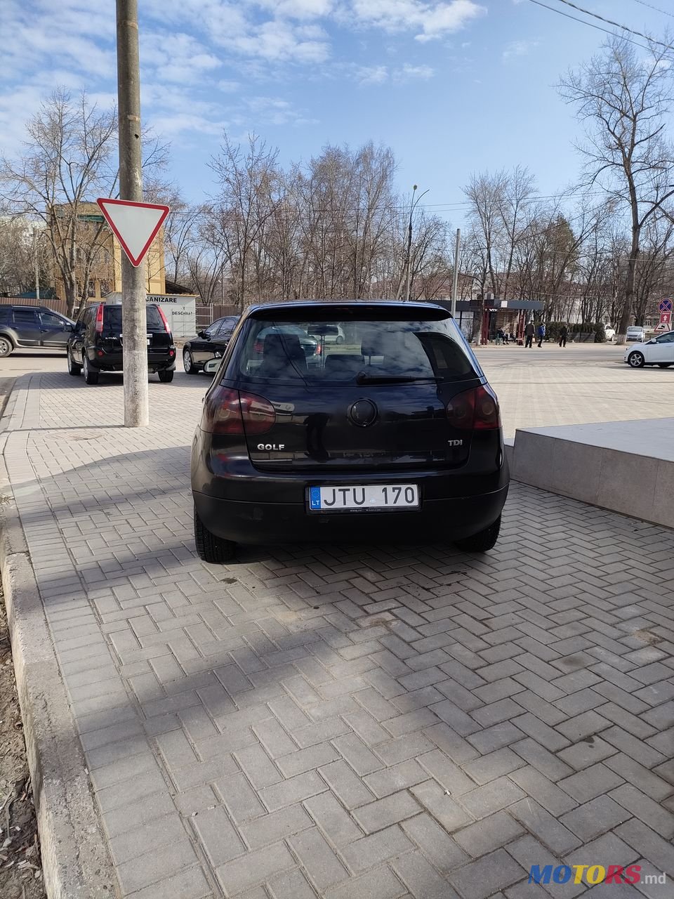 2005' Volkswagen Golf photo #4