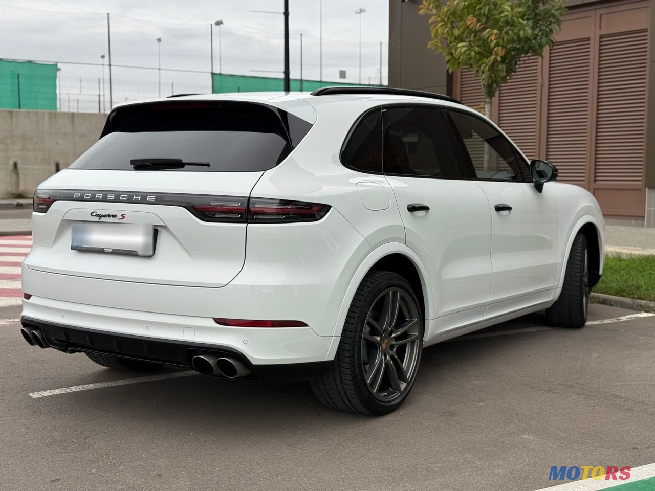 2018' Porsche Cayenne photo #4