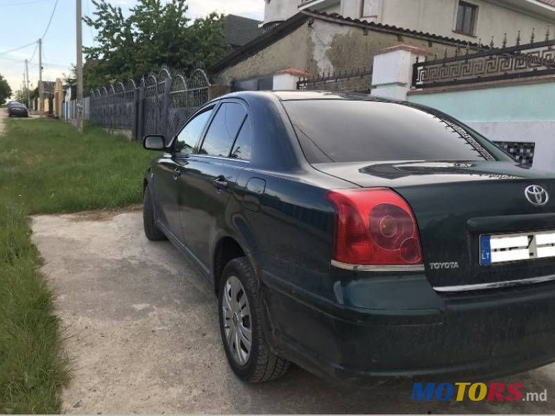 2004' Toyota Avensis photo #5