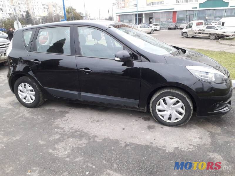 2012' Renault Scenic photo #4