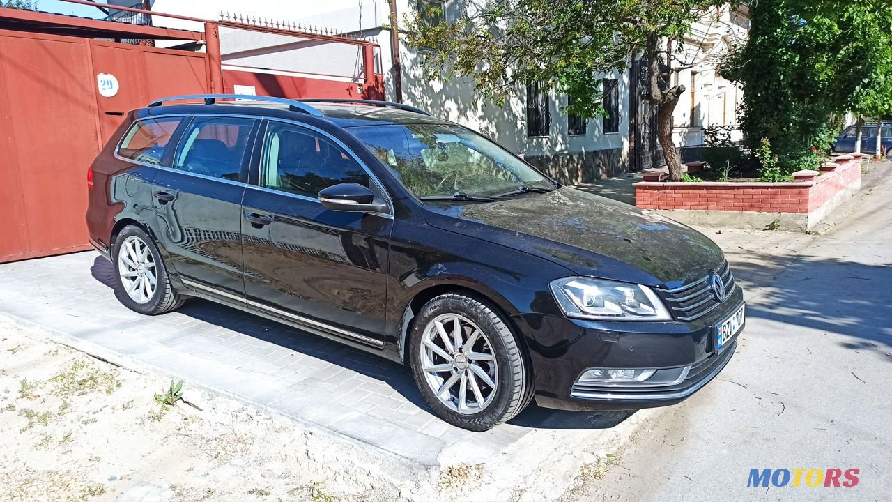 2012' Volkswagen Passat photo #1
