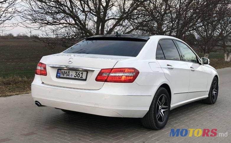2012' Mercedes-Benz E photo #2