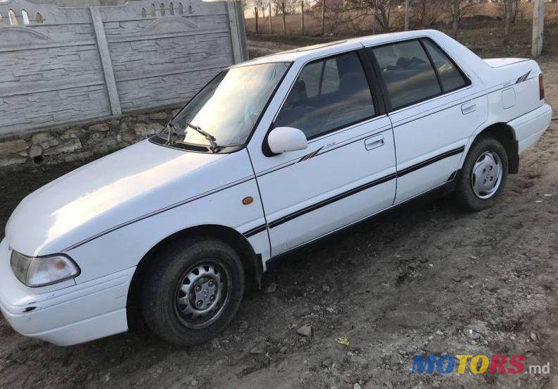 1994' Hyundai Pony photo #1