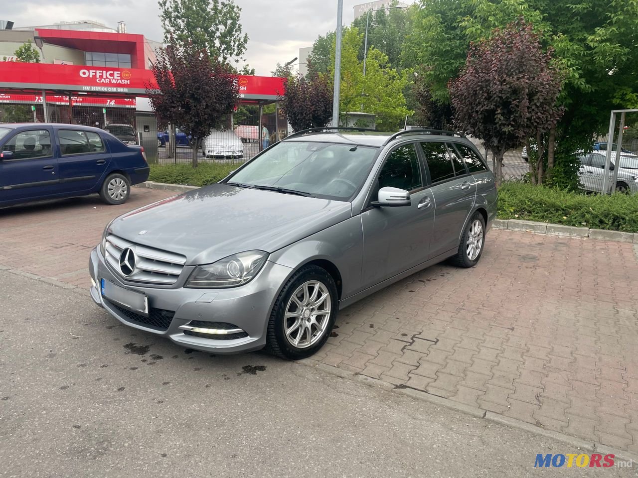 2013' Mercedes-Benz C-Class photo #3