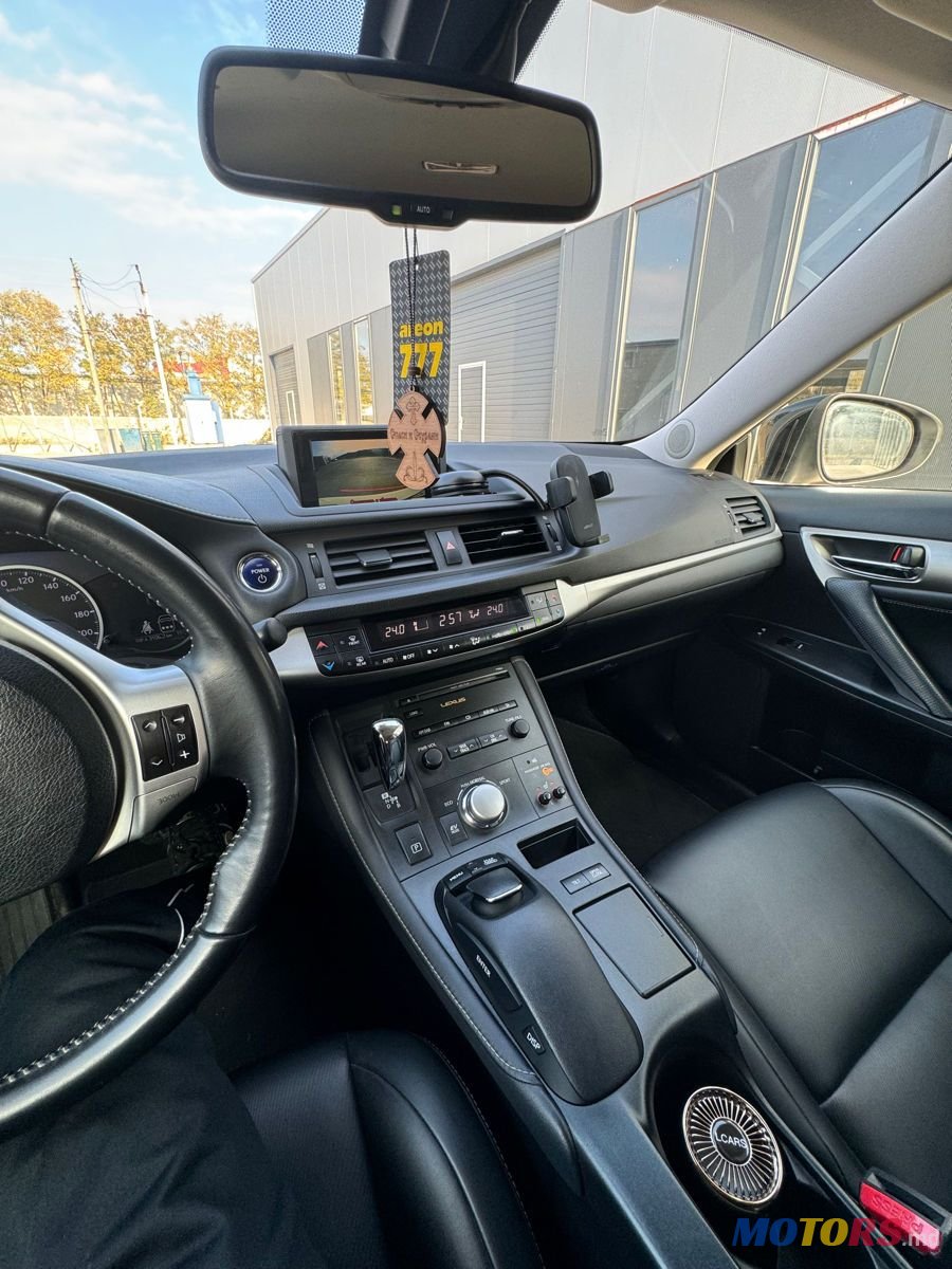 2012' Lexus Ct Series photo #4