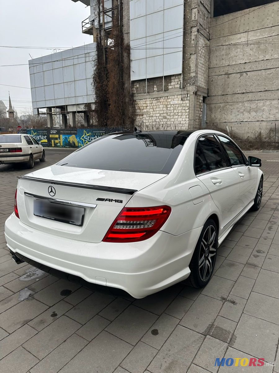 2013' Mercedes-Benz C-Class photo #4