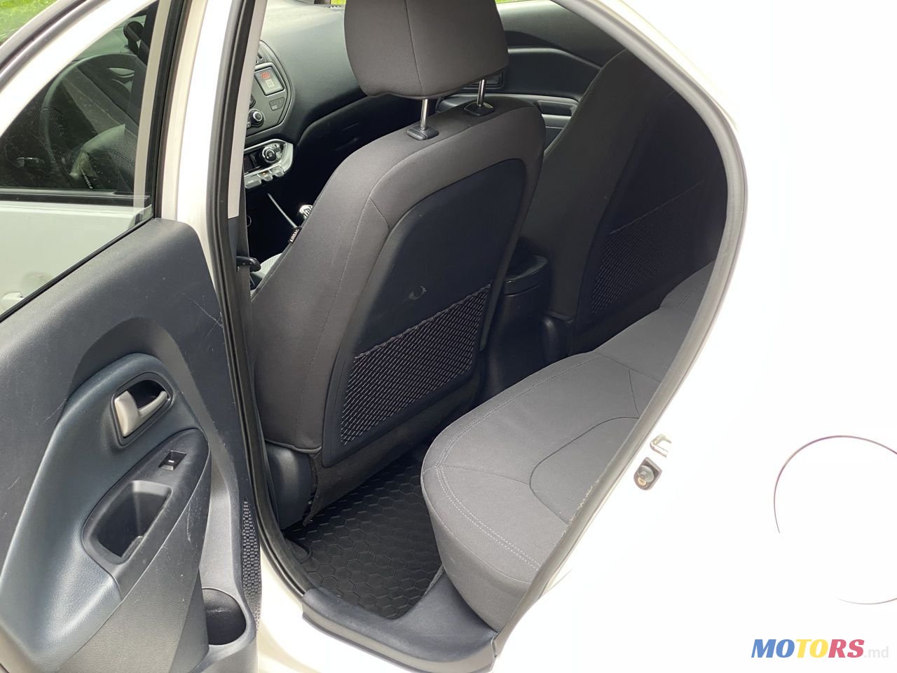 2011' Kia Rio photo #6