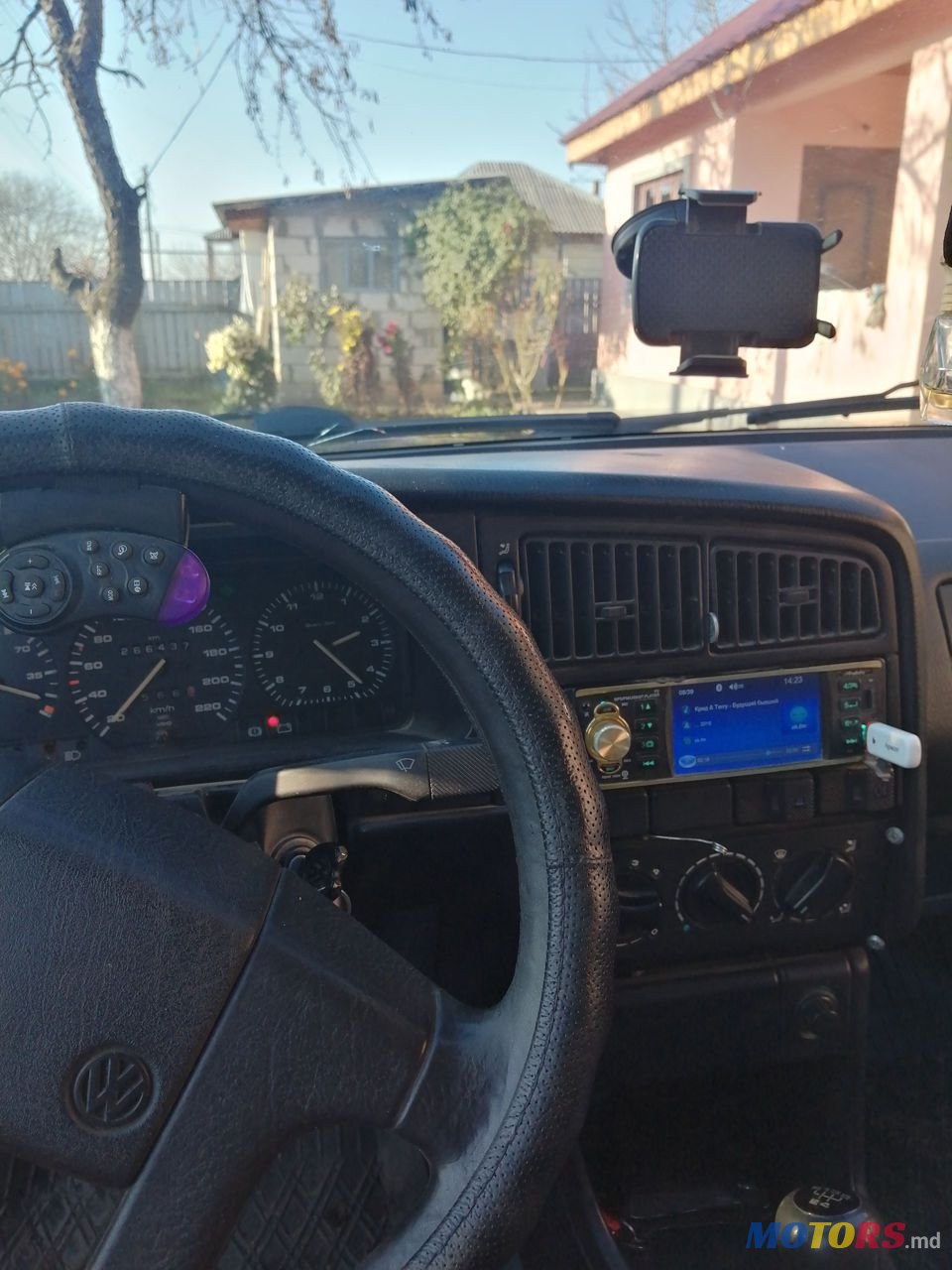 1993' Volkswagen Passat photo #1