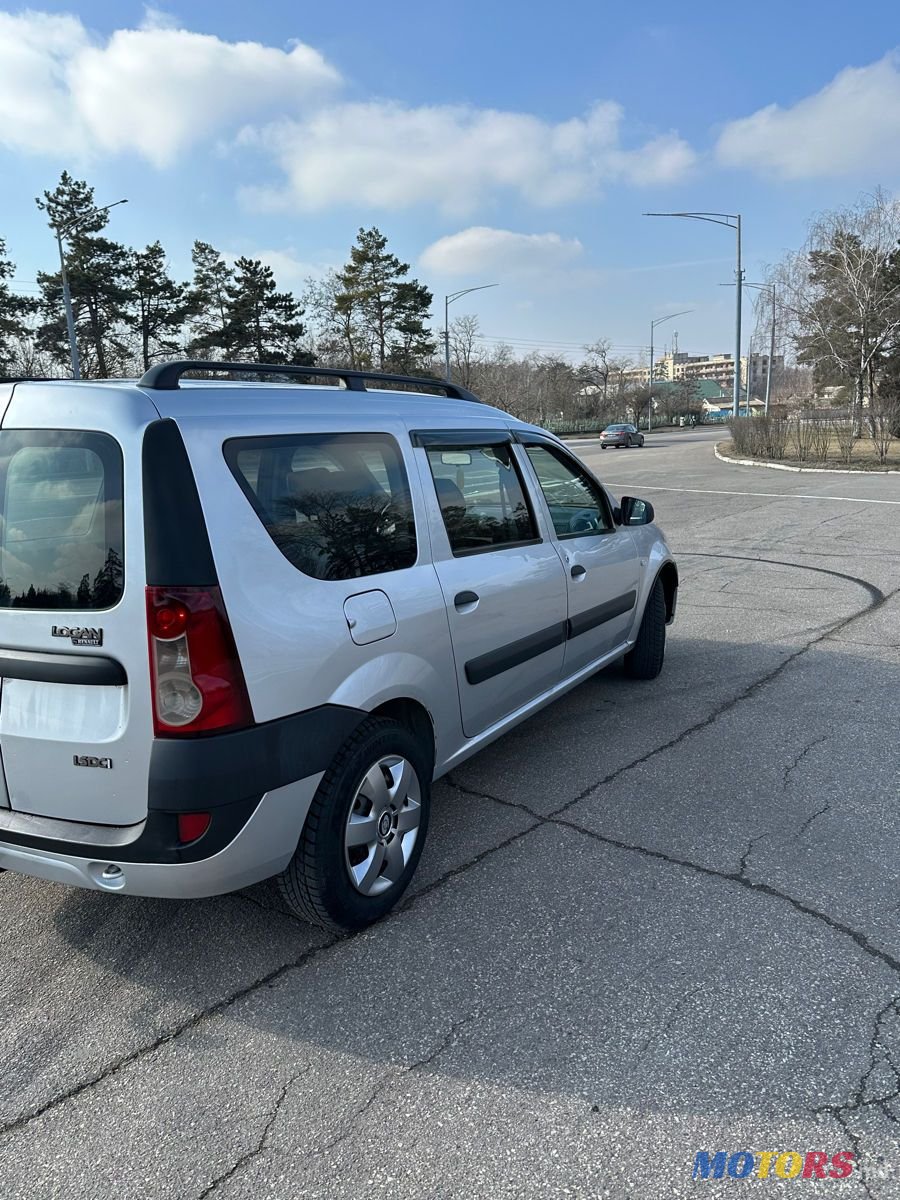 2008' Dacia Logan Mcv photo #3