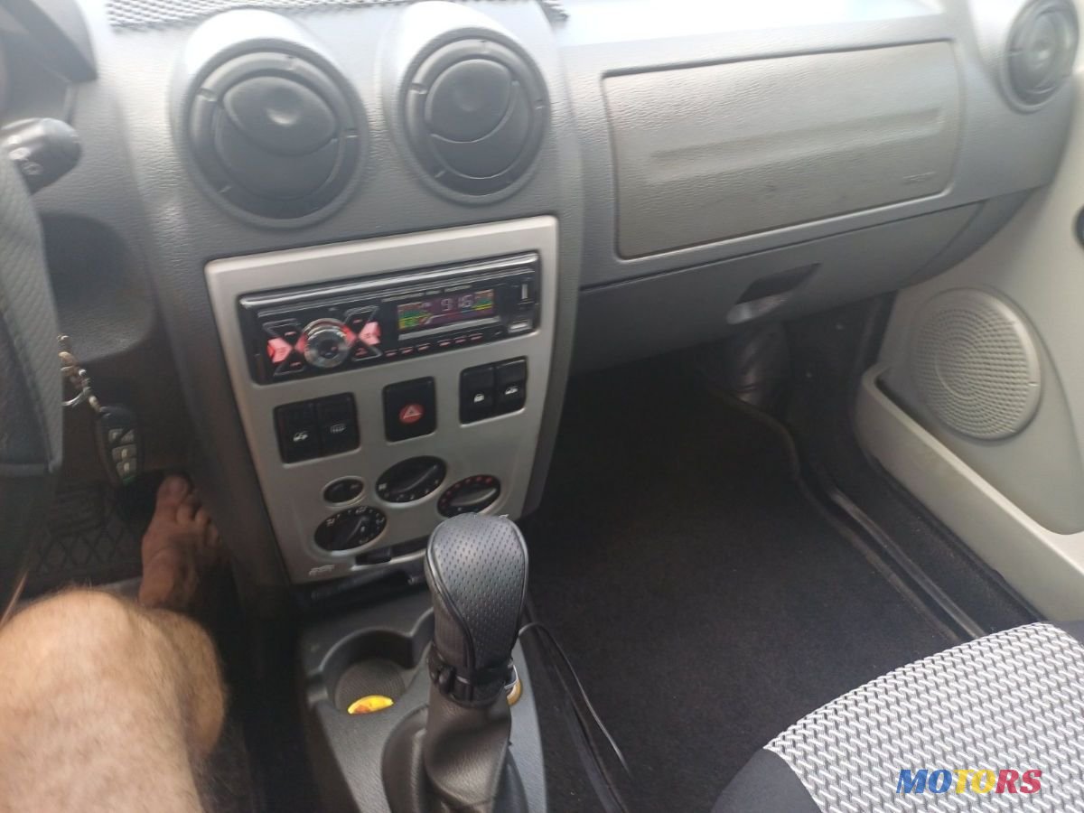 2008' Dacia Logan Mcv photo #6