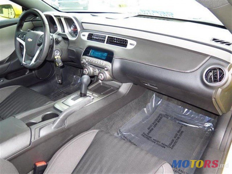 2015' Chevrolet Camaro photo #2