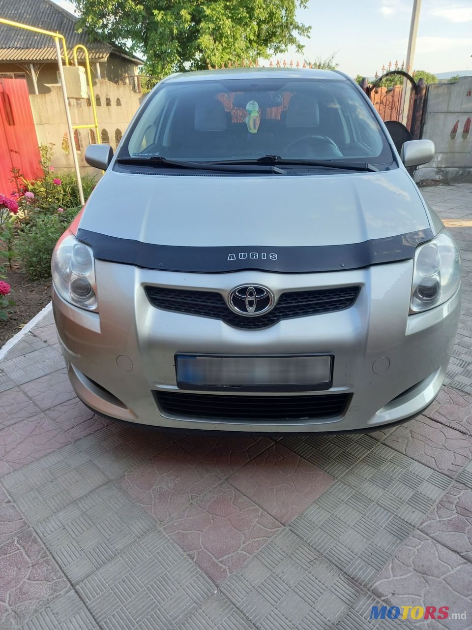 2008' Toyota Auris photo #2