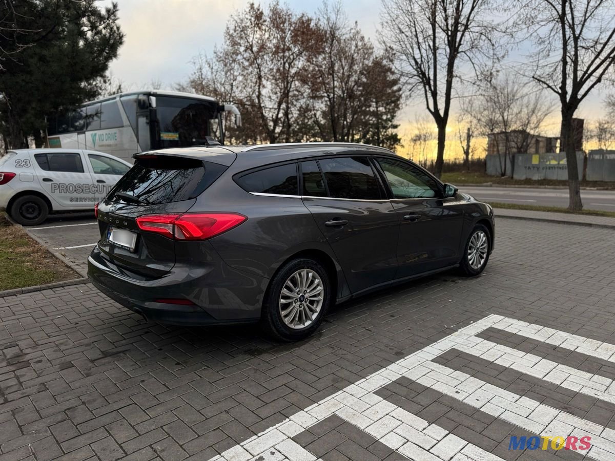 2020' Ford Focus photo #4