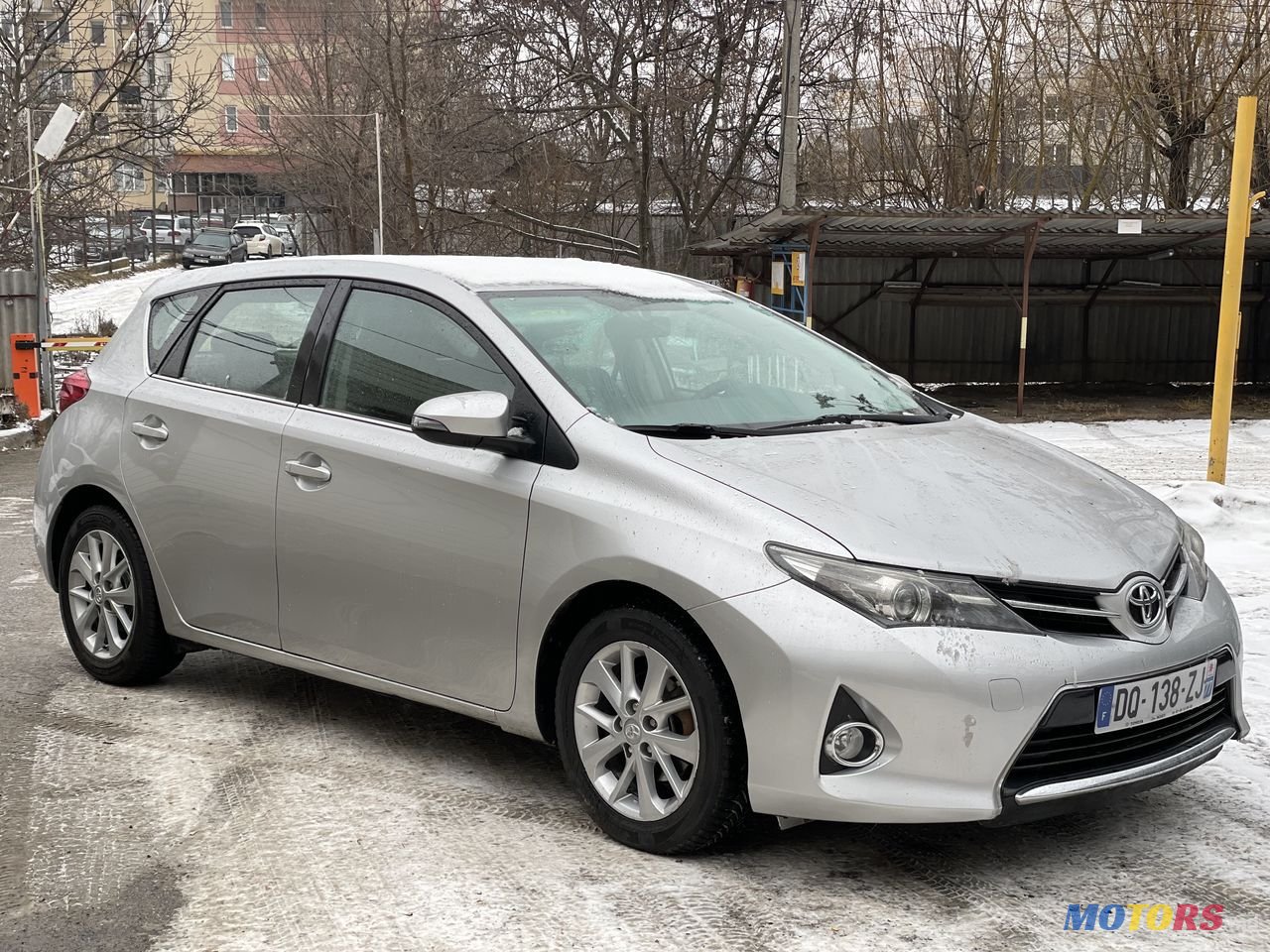 2015' Toyota Auris photo #2