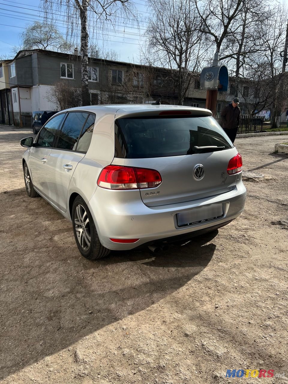 2009' Volkswagen Golf photo #4