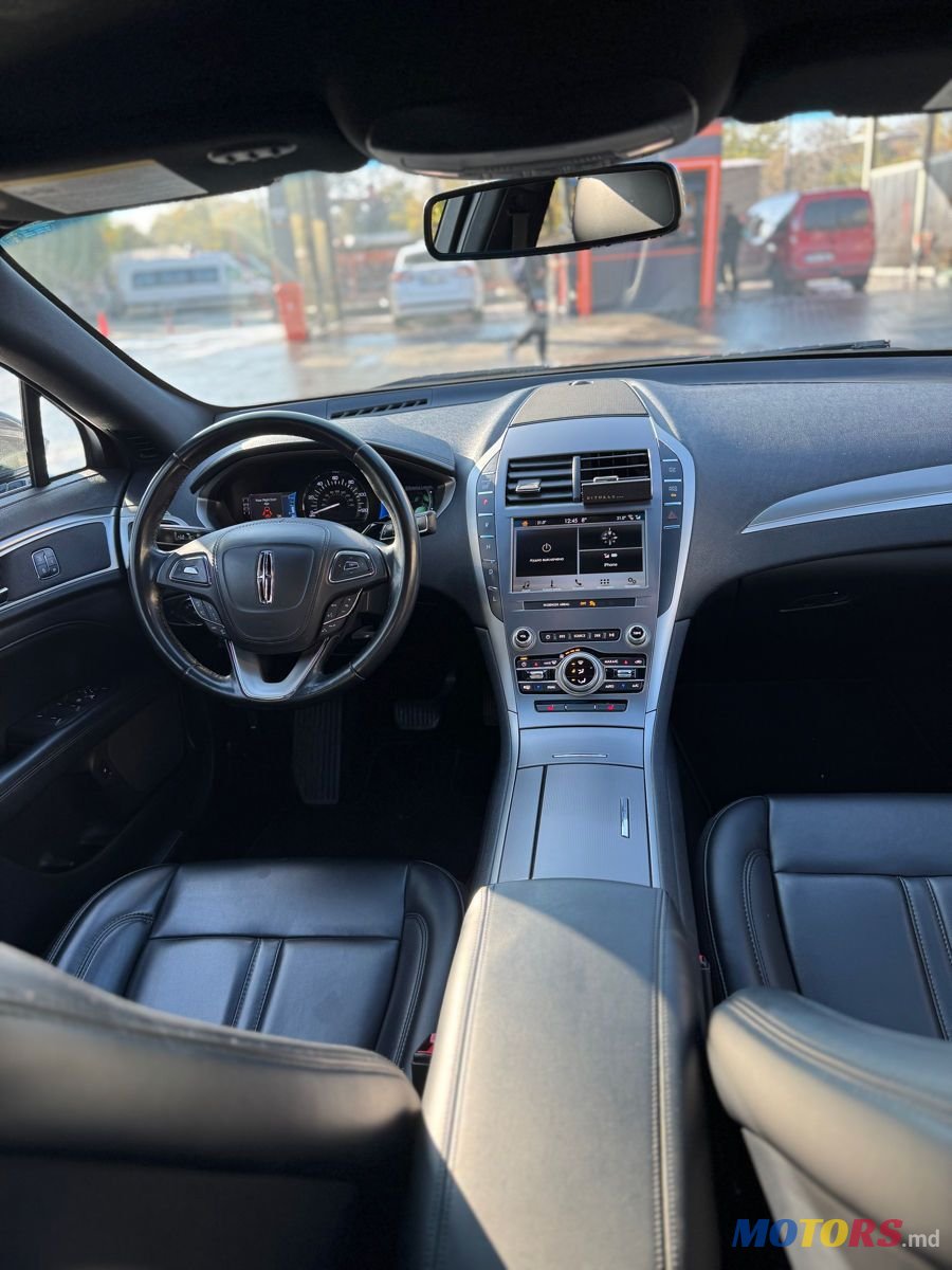 2019' Lincoln MKZ photo #4